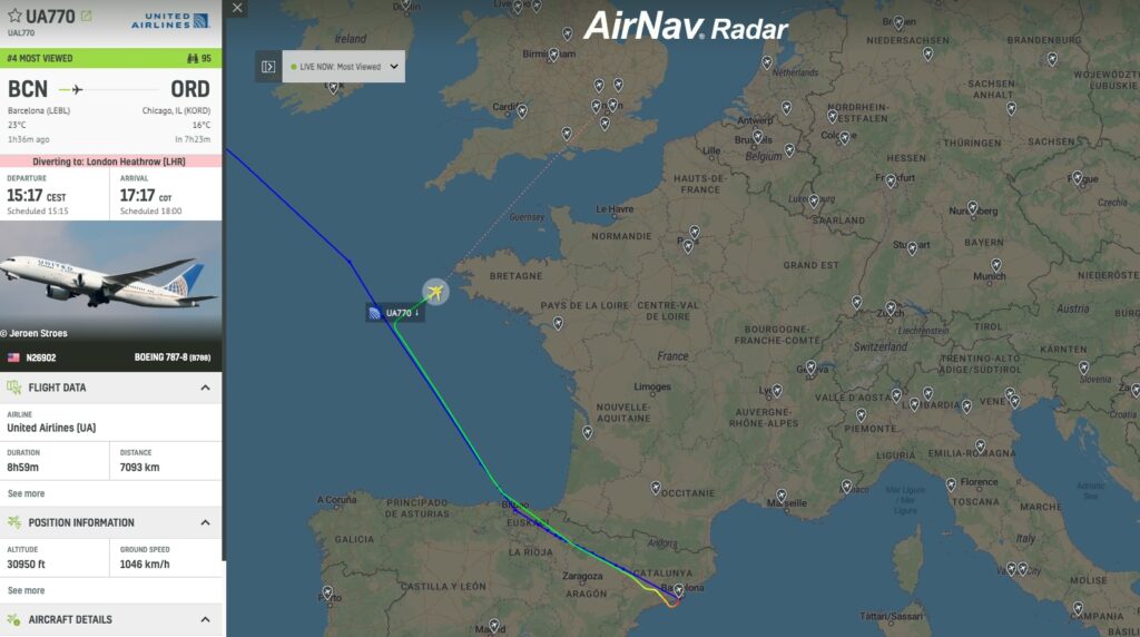 united airlines flight ua770 emergency diversion

